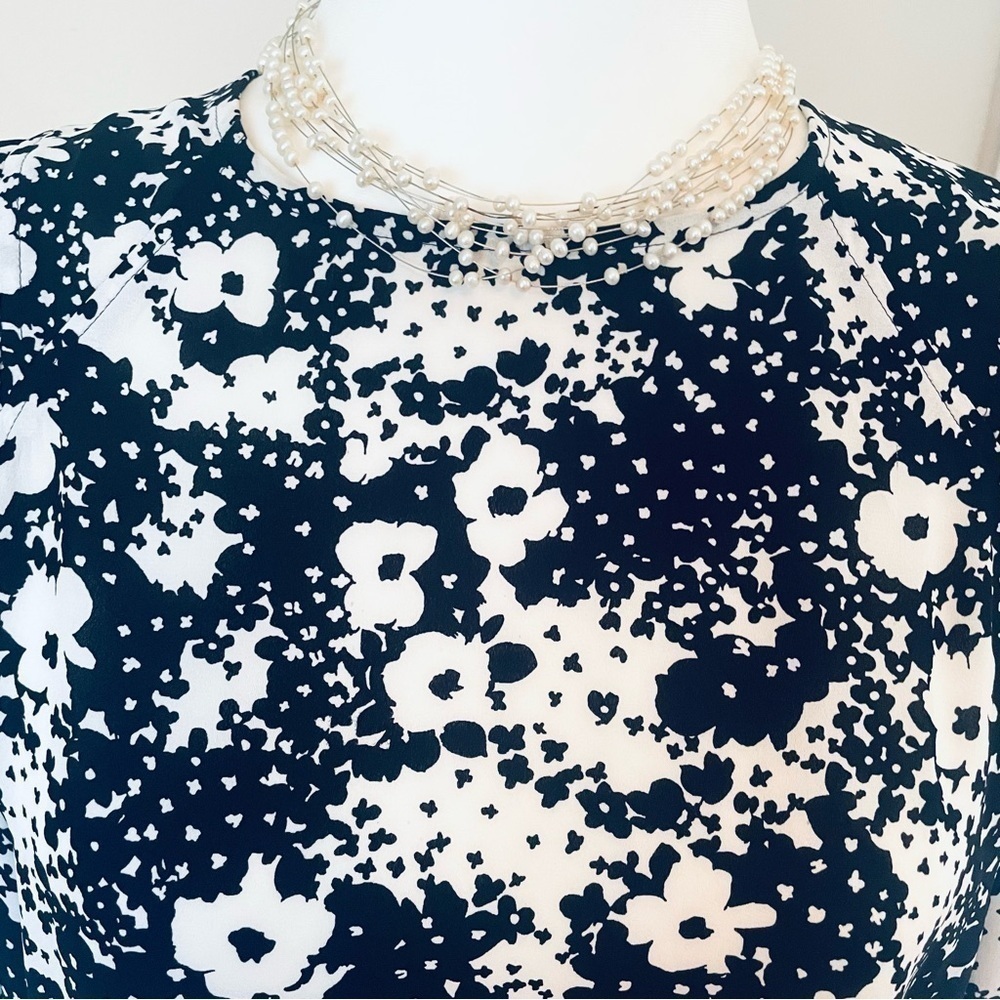 Ann Taylor Women's Floral Daisy Long Sleeve Shift Dress - Black/White, Size S - Picture 4 of 10